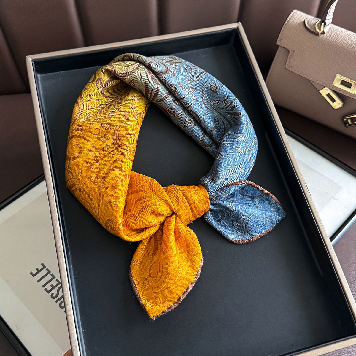 82% Wool 18% Real Silk Scarf N - Luxury Bags Duffle avis et prix