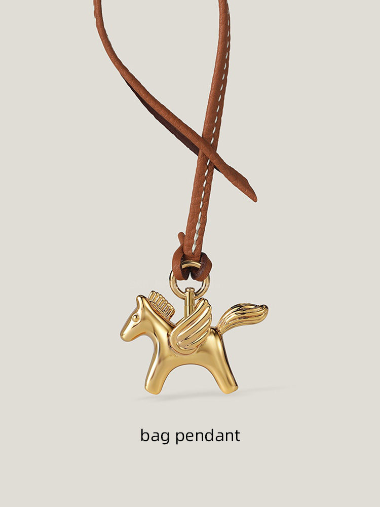 Luxury Brass Pegasus Bag Charm - Luxury Bags Hermes avis et prix
