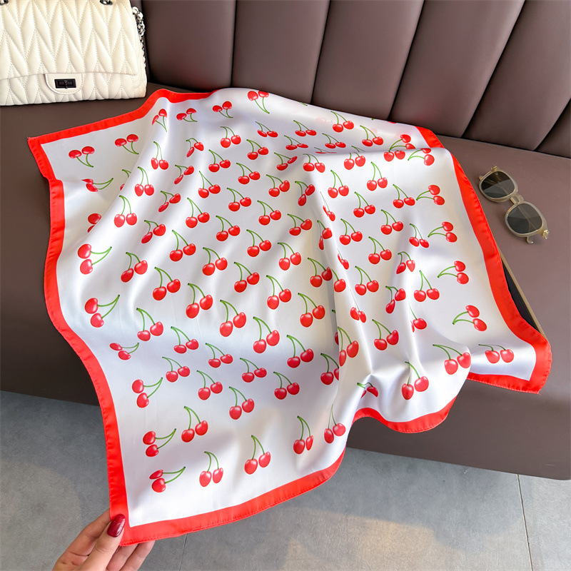 Luxury Square Satin Scarf Wome - Luxury Bags Duffle avis et prix